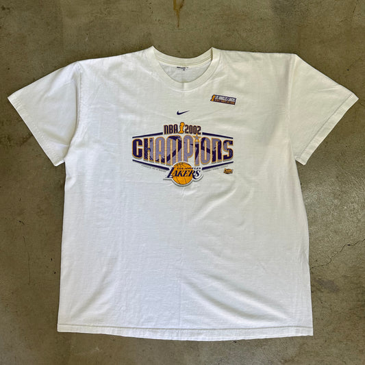 2002 LA LAKERS CHAMPS TEE