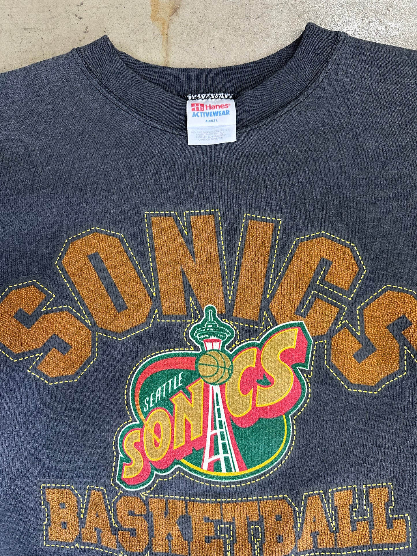 2000’S SEATTLE SONICS CREWNECK(L)