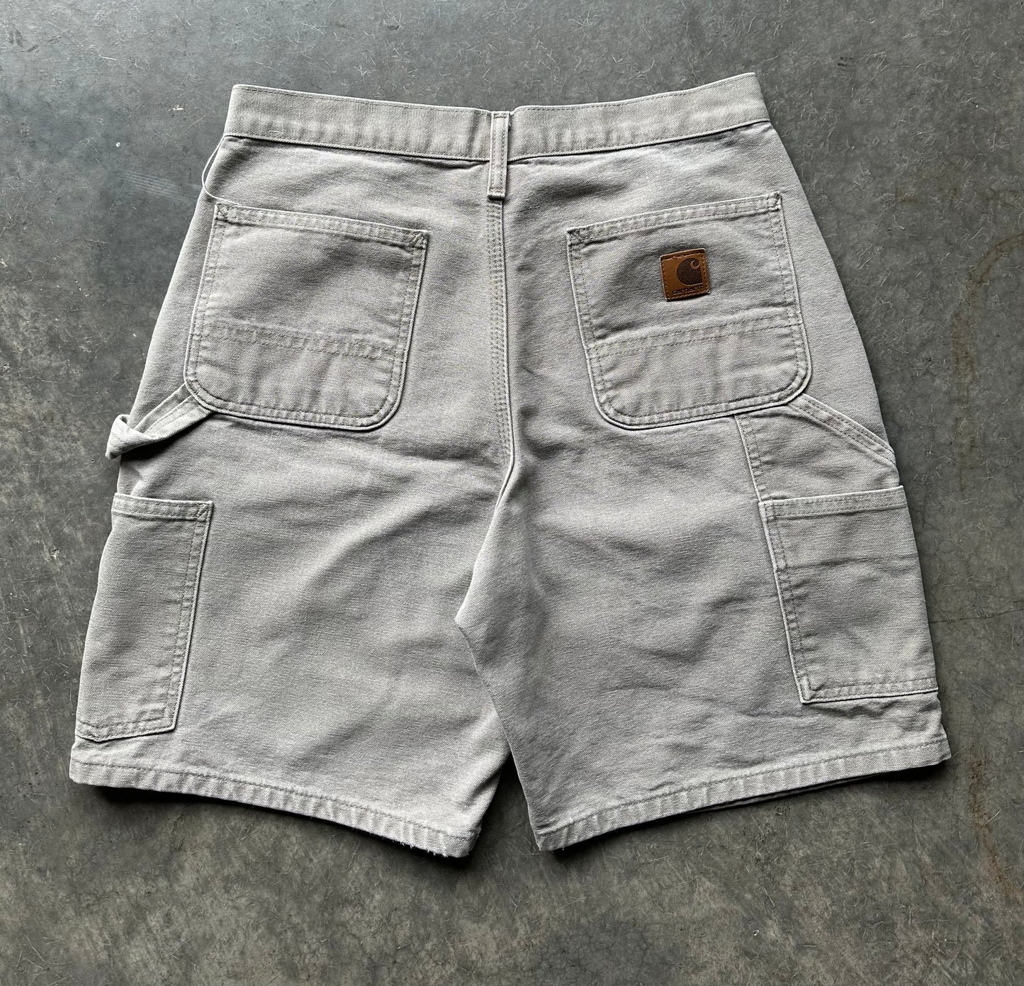 CREAM CARHARTT SHORTS