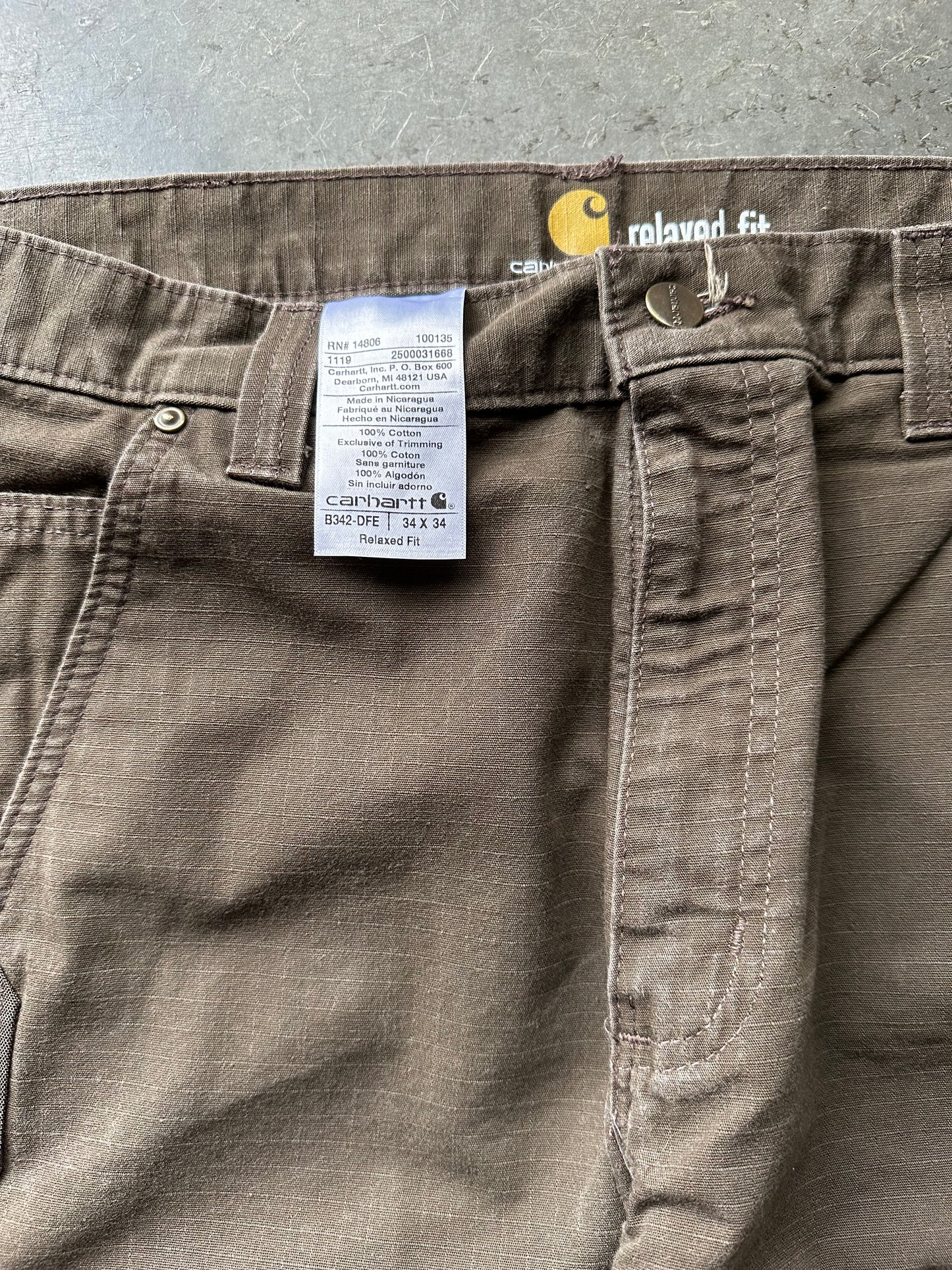 (34X34)BROWN CARHARTT CARGO PANTS