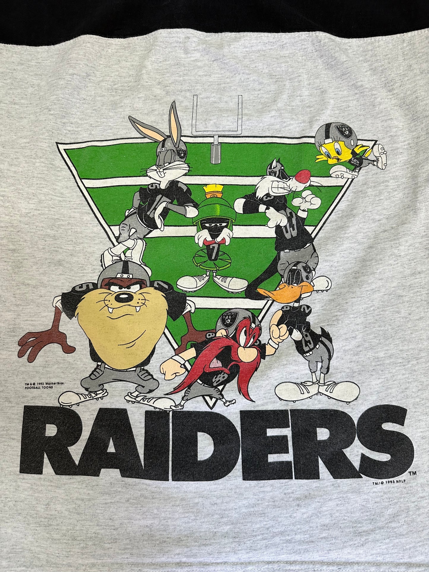 1993 LOONEY TUNES OAKLAND RAIDERS TEE(L)