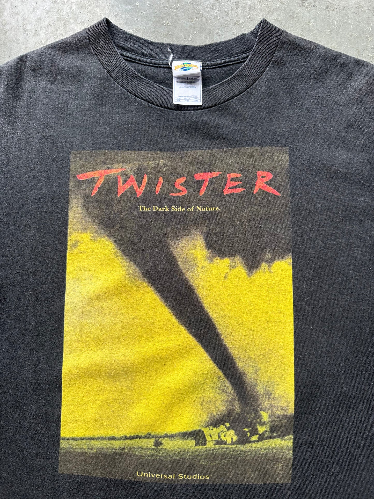 2000’S TWISTER MOVIE TEE(XL)