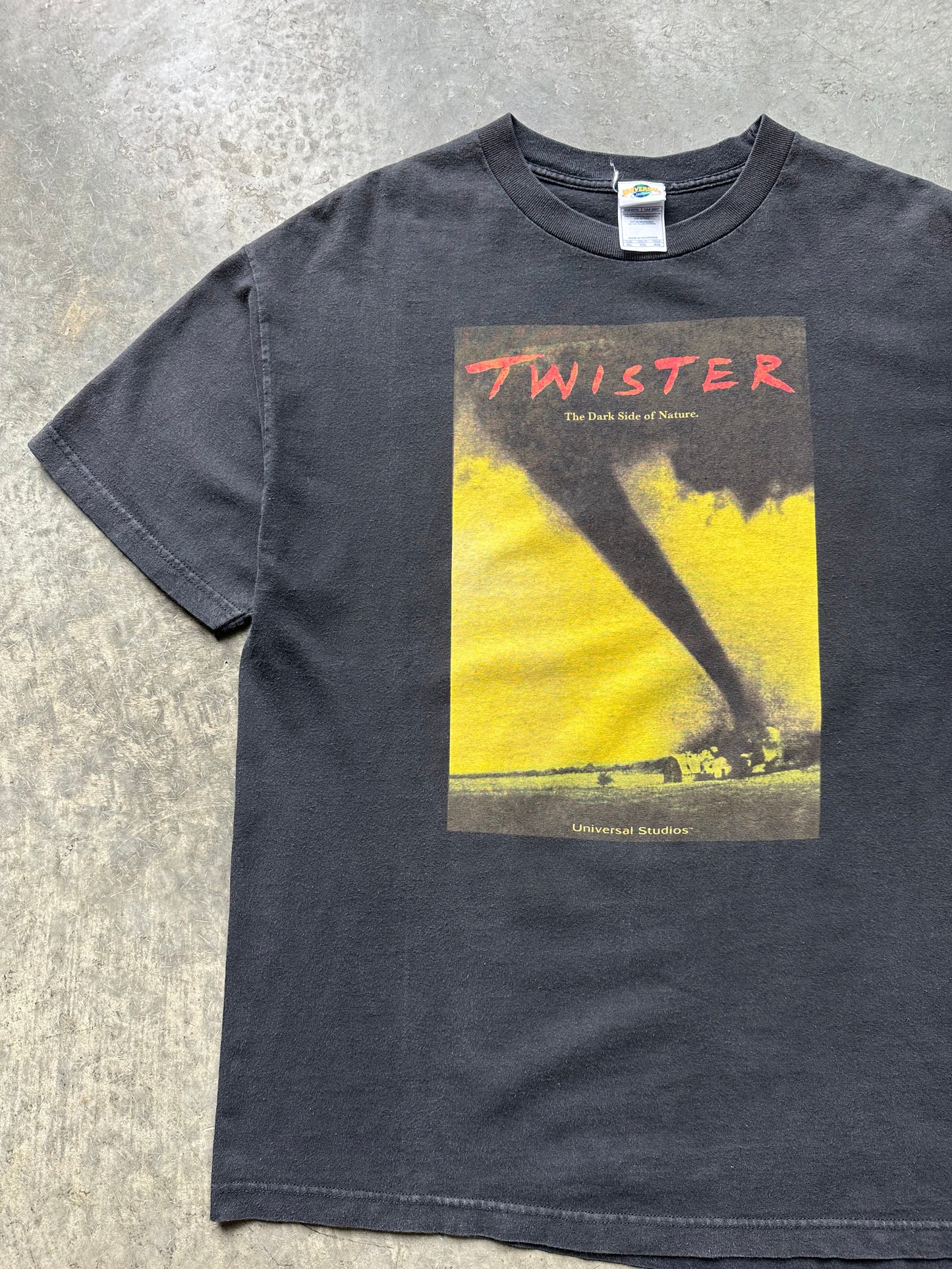 2000’S TWISTER MOVIE TEE(XL)