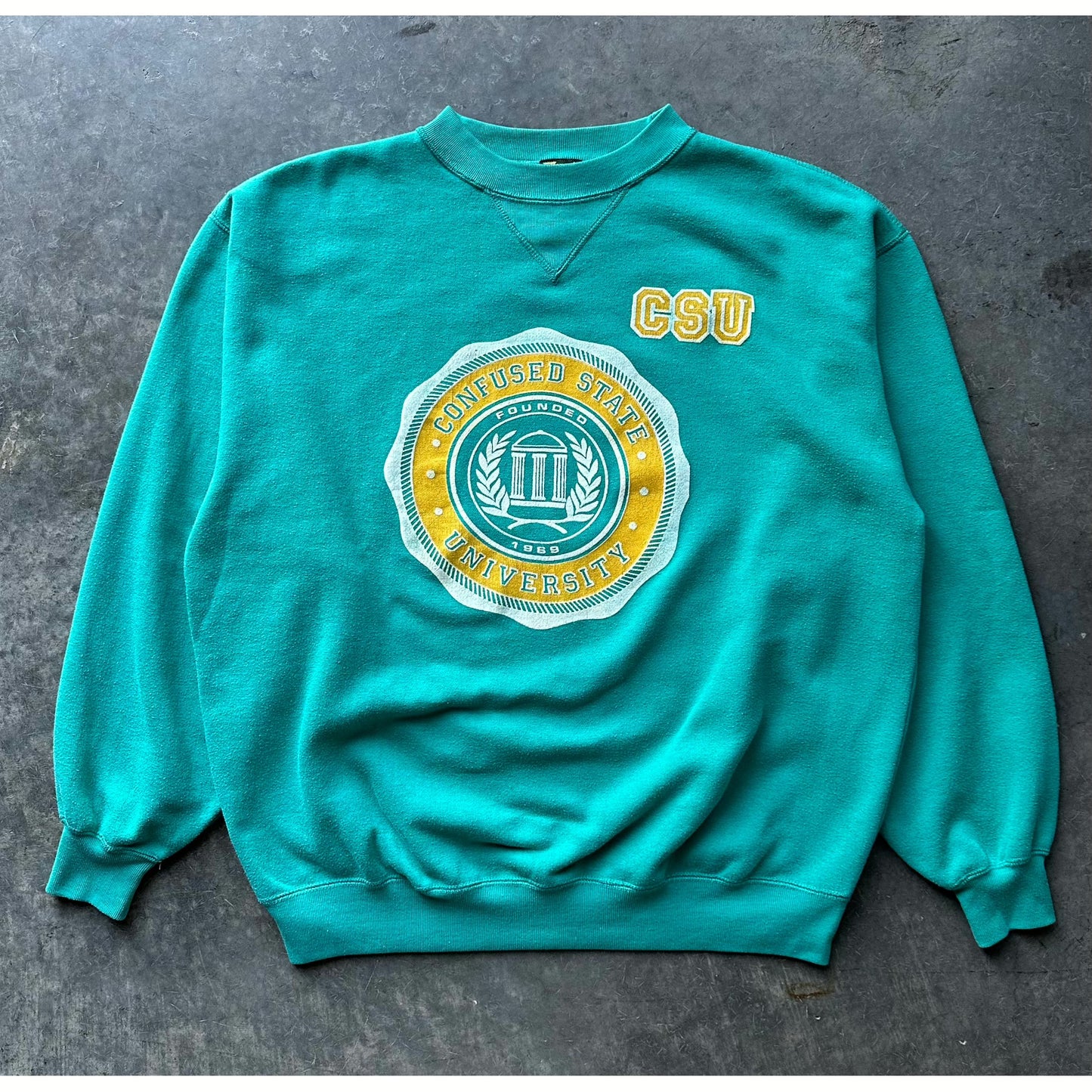 1990’S CONFUSED STATE UNIVERSITY CREWNECK(XL)